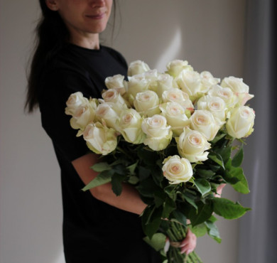 Букет роз ALBA