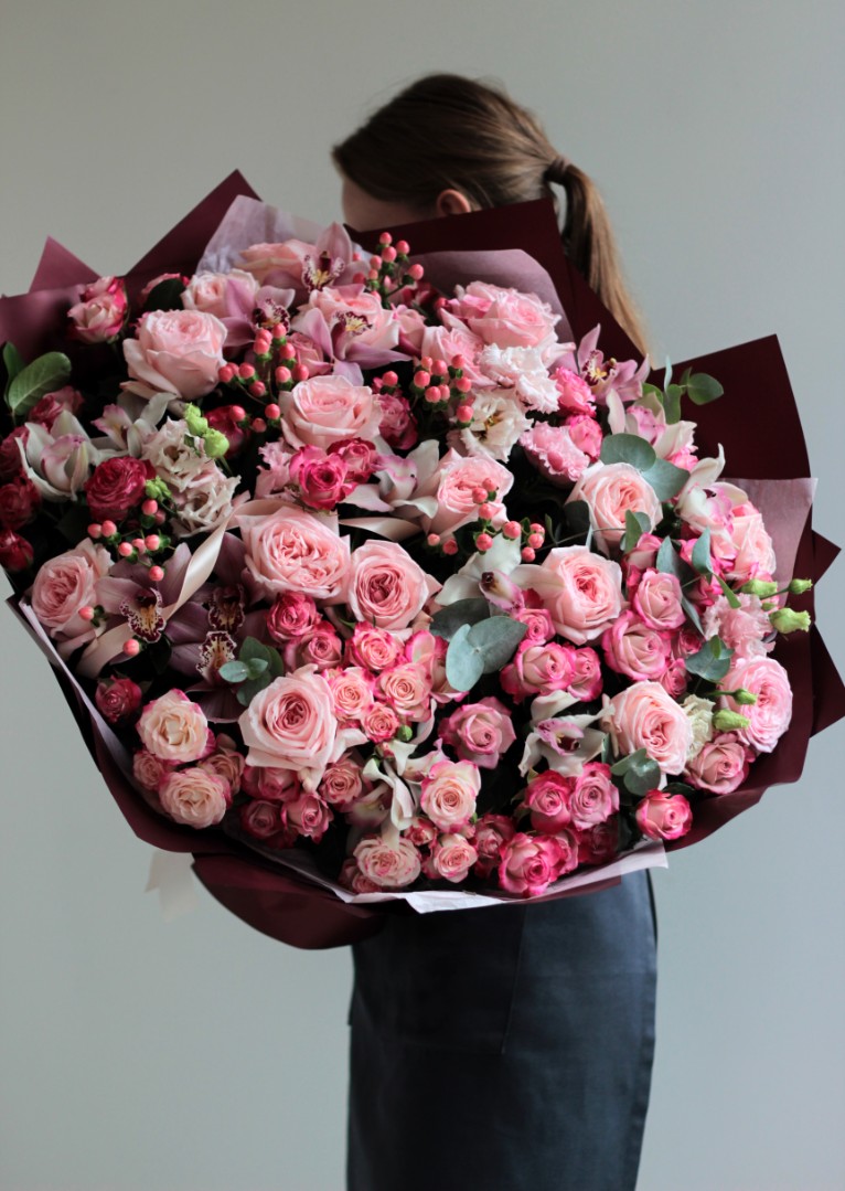 Букет с пионовидными розами 