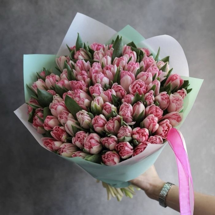 Букет из 101 пионовидных розовых тюльпанов