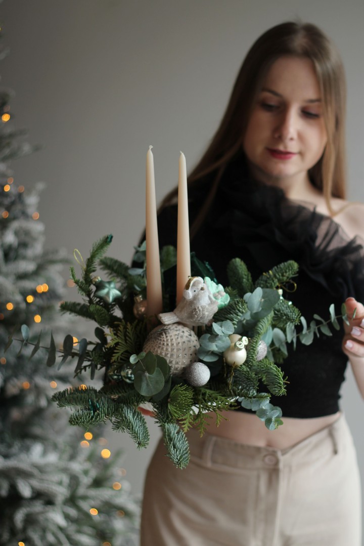 Композиция в керамическом кашпо 