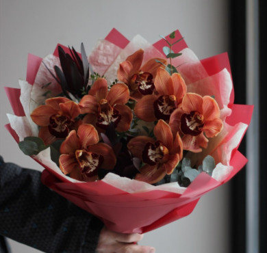 Букет из орхидей 