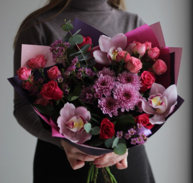 Букет с орхидеями 