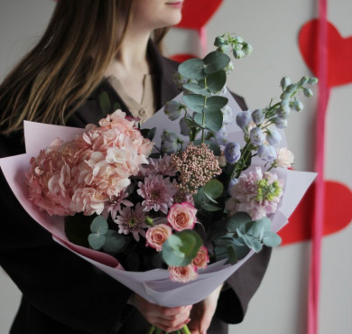 Букет с гортензией 