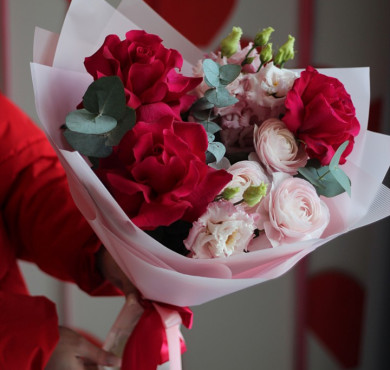 Букет с ранункулюсами 