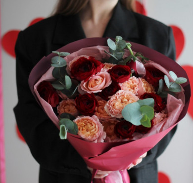 Букет с ранункулюсами 