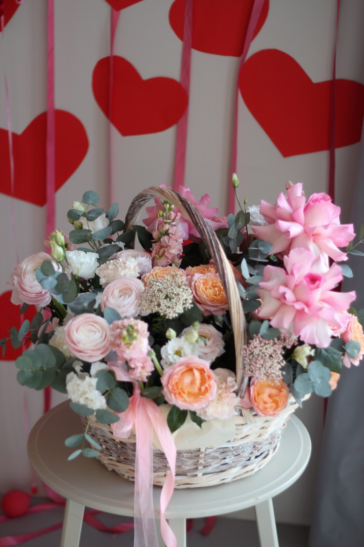 Композиция в корзине 