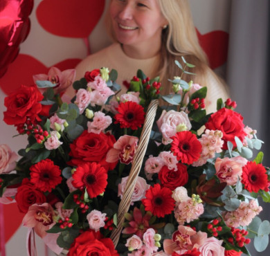 Цветочная корзина с орхидеями 